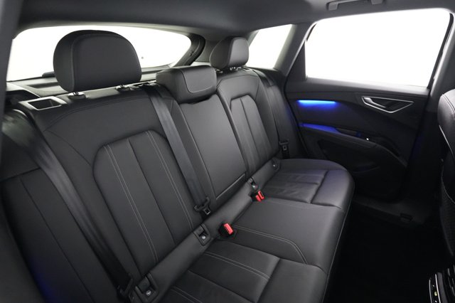 2023 Audi Q4 e-tron — photo 4 of 25
