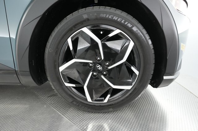 2022 Hyundai IONIQ 5 — photo 12 of 28
