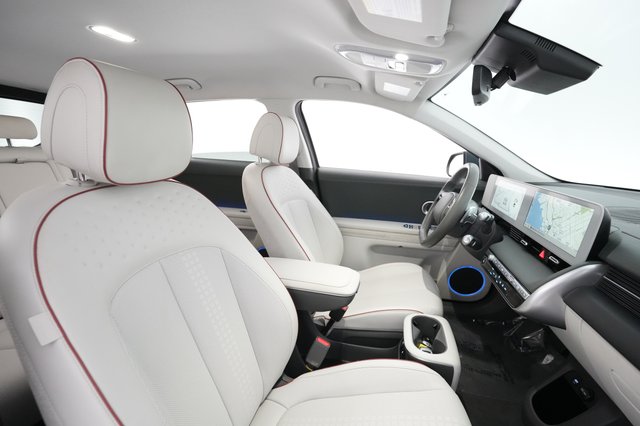 2022 Hyundai IONIQ 5 — photo 16 of 28