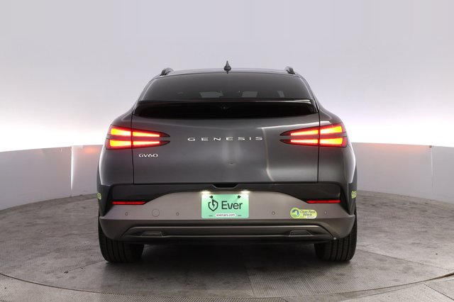 2023 Genesis GV60 — photo 12 of 22