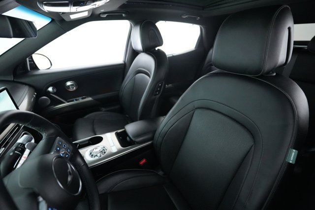 2023 Genesis GV60 — photo 3 of 22