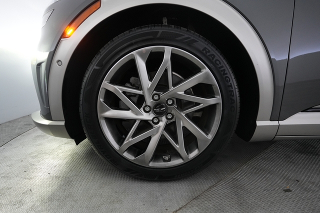 2023 Genesis GV60