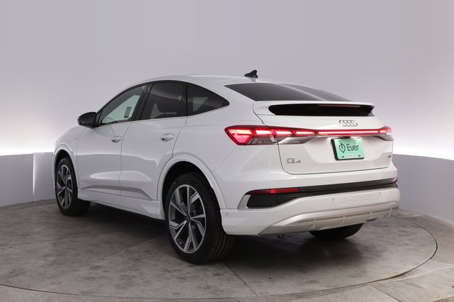 2024 Audi Q4 Sportback e-tron — photo 13 of 20