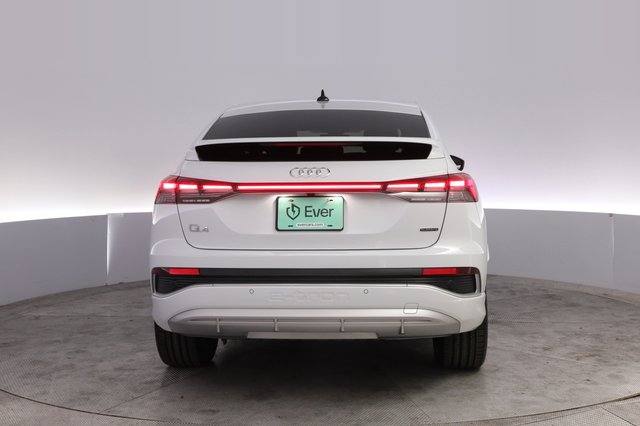 2024 Audi Q4 Sportback e-tron — photo 12 of 20