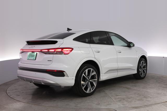 2024 Audi Q4 Sportback e-tron