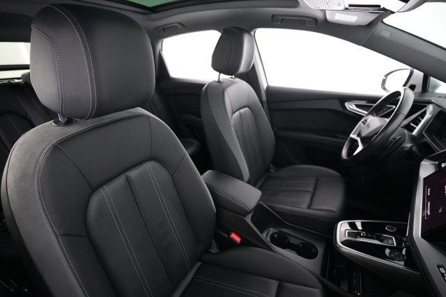 2024 Audi Q4 Sportback e-tron — photo 18 of 20