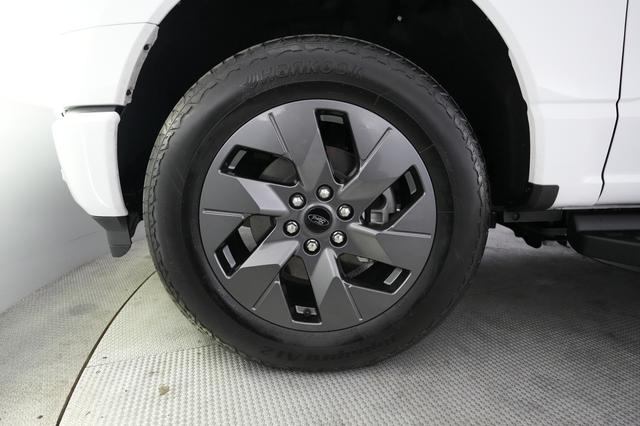 2024 Ford F-150 Lightning — photo 9 of 18
