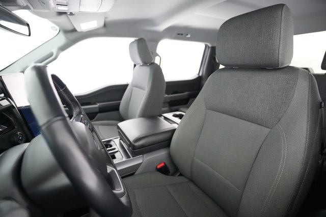 2024 Ford F-150 Lightning — photo 3 of 18