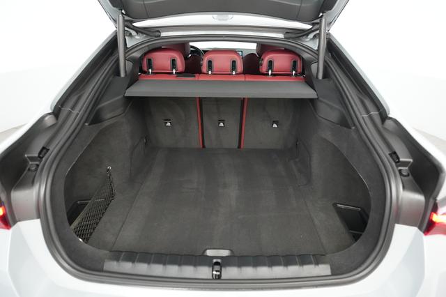 2024 BMW i4