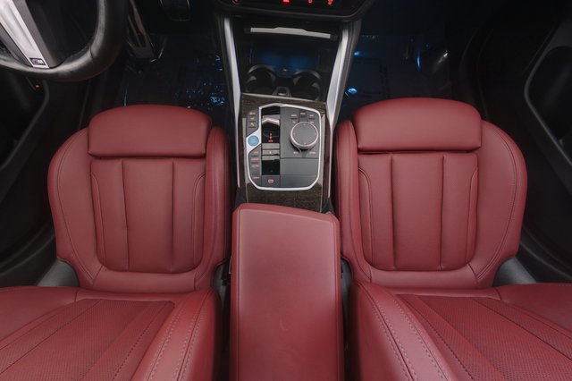 2024 BMW i4 — photo 22 of 24