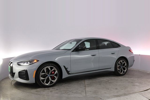 2024 BMW i4 — photo 14 of 24