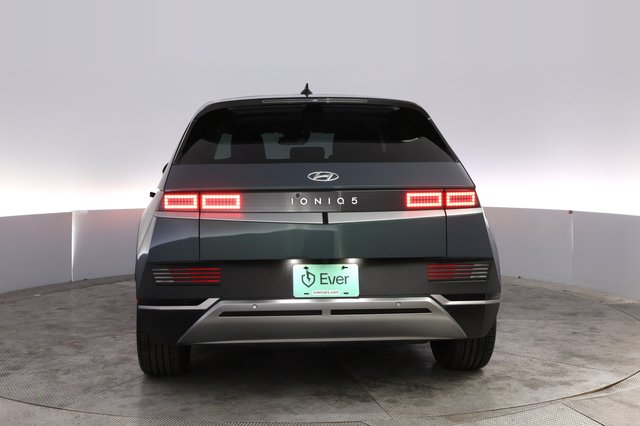 2024 Hyundai IONIQ 5 — photo 12 of 27
