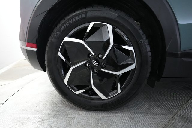 2024 Hyundai IONIQ 5 — photo 17 of 27