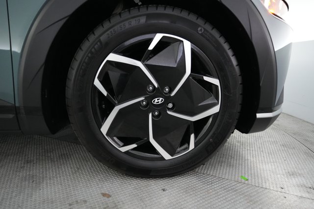 2024 Hyundai IONIQ 5 — photo 16 of 27