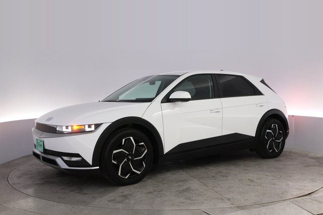 2024 Hyundai IONIQ 5 — photo 14 of 23
