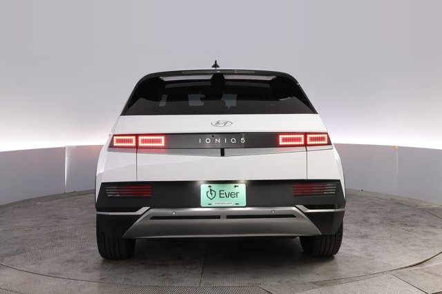 2024 Hyundai IONIQ 5 — photo 12 of 23