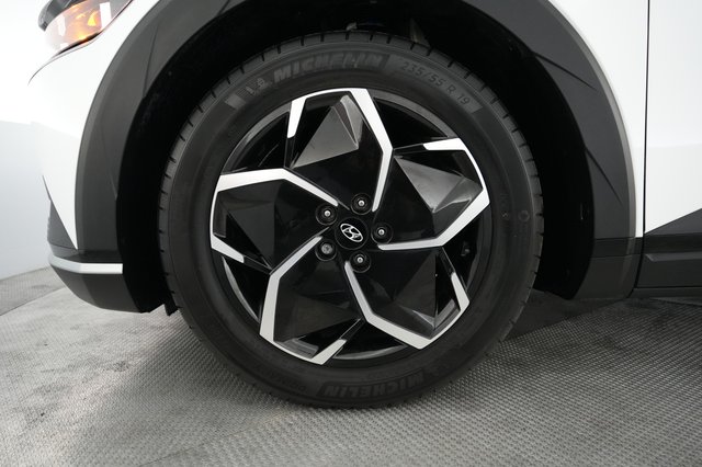 2024 Hyundai IONIQ 5 — photo 15 of 23
