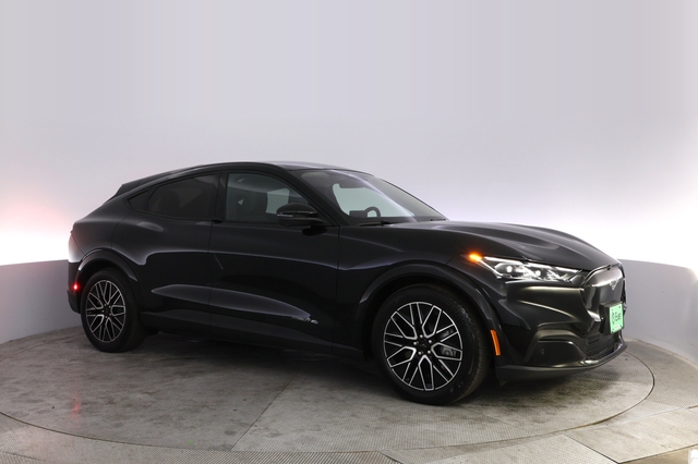 2025 Ford Mustang Mach-E