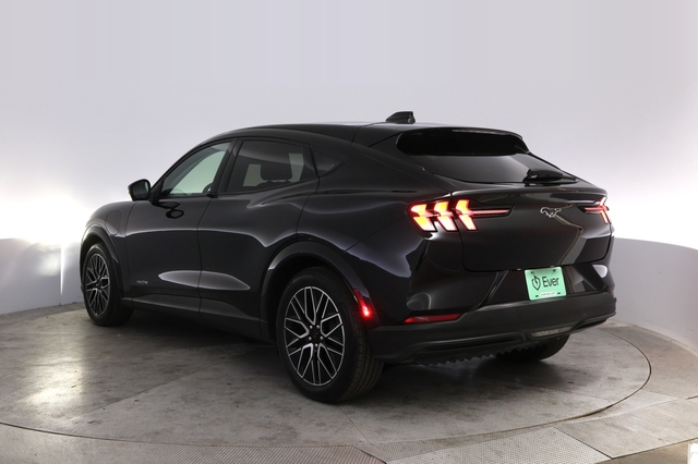 2025 Ford Mustang Mach-E