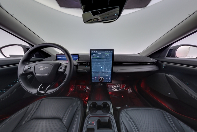 2025 Ford Mustang Mach-E
