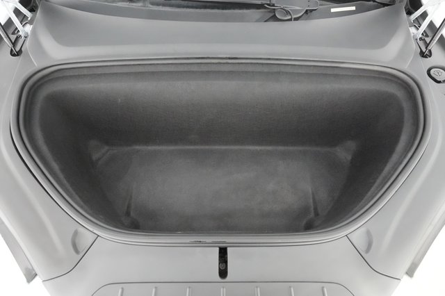 2020 Tesla Model X — photo 22 of 39
