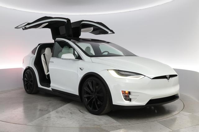 2020 Tesla Model X — photo 6 of 39