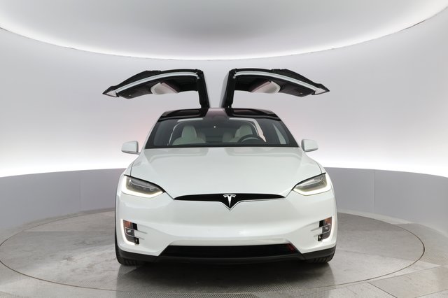 2020 Tesla Model X — photo 5 of 39