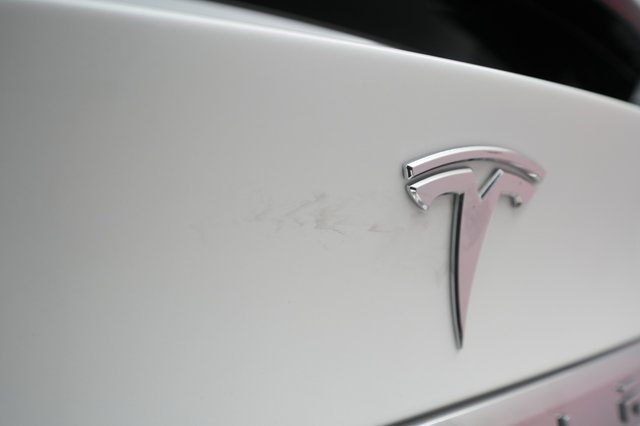 2020 Tesla Model X — photo 30 of 39