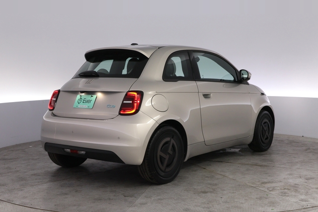 2025 Fiat 500e