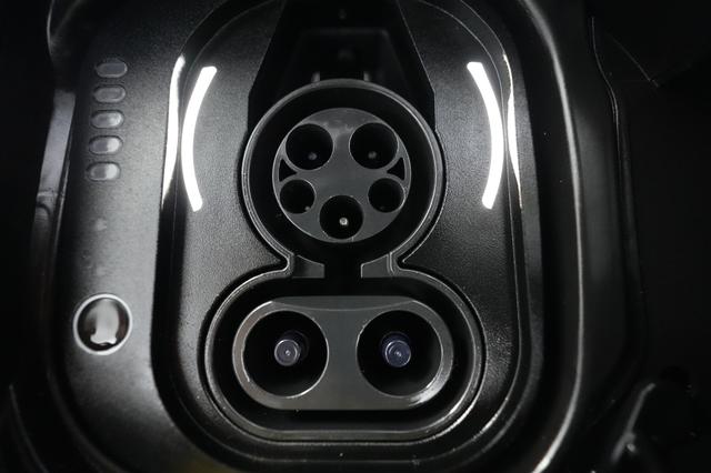 2025 Fiat 500e — photo 8 of 20