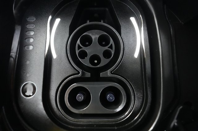 2025 Fiat 500e — photo 8 of 20