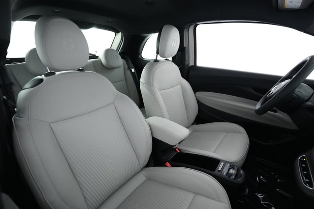 2025 Fiat 500e — photo 18 of 20