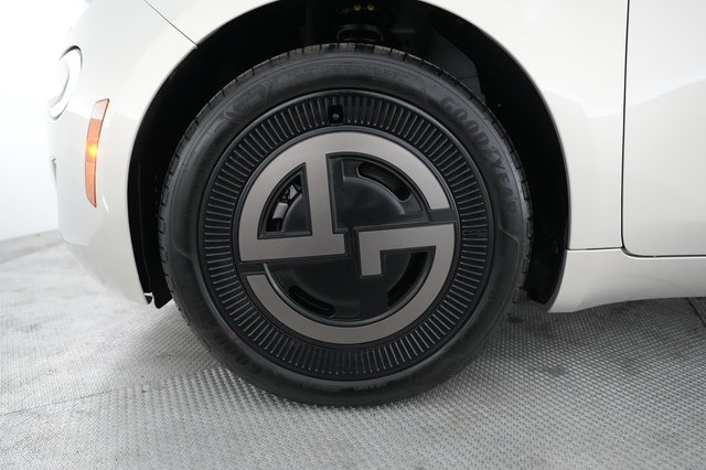2025 Fiat 500e — photo 15 of 20