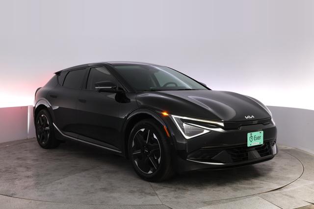 2025 Kia EV6 — photo 10 of 26