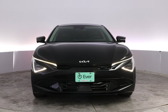 2025 Kia EV6 — photo 9 of 26