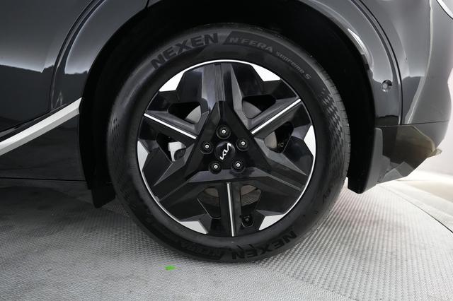 2025 Kia EV6 — photo 7 of 26