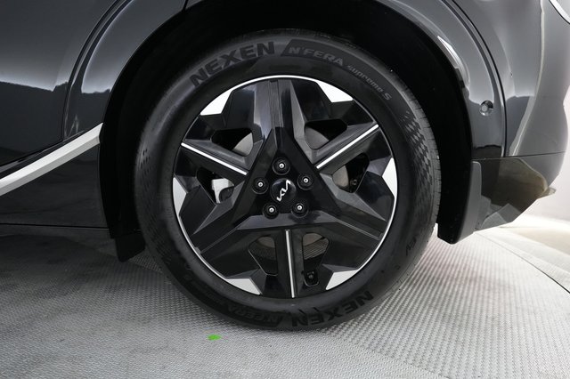 2025 Kia EV6 — photo 7 of 26