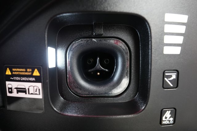 2025 Kia EV6 — photo 8 of 26
