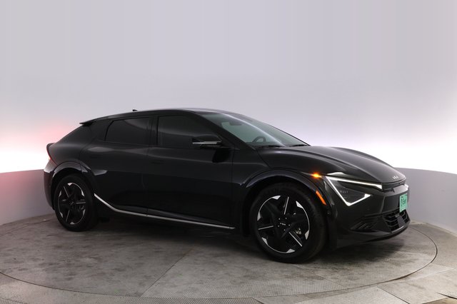 2025 Kia EV6 — photo 11 of 26