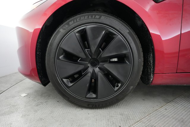 2025 Tesla Model 3 — photo 15 of 22