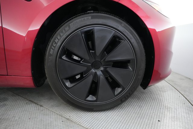 2025 Tesla Model 3 — photo 16 of 22