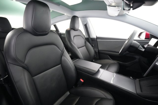 2025 Tesla Model 3 — photo 18 of 22