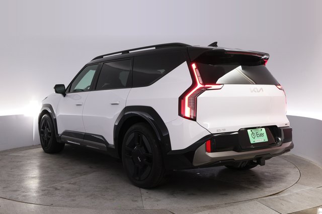 2026 Kia EV9 — photo 13 of 26