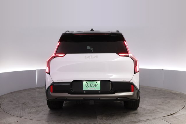 2026 Kia EV9 — photo 12 of 26