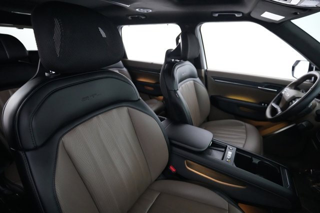 2026 Kia EV9 — photo 18 of 26