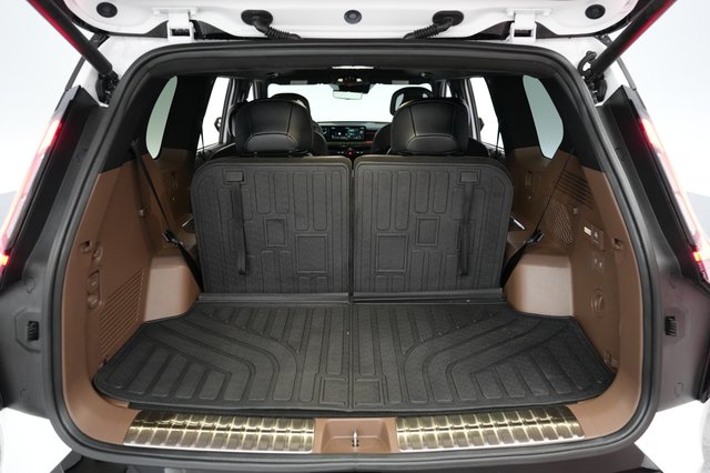 2026 Kia EV9 — photo 6 of 26
