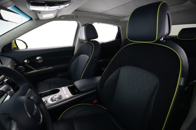 2023 Genesis GV60