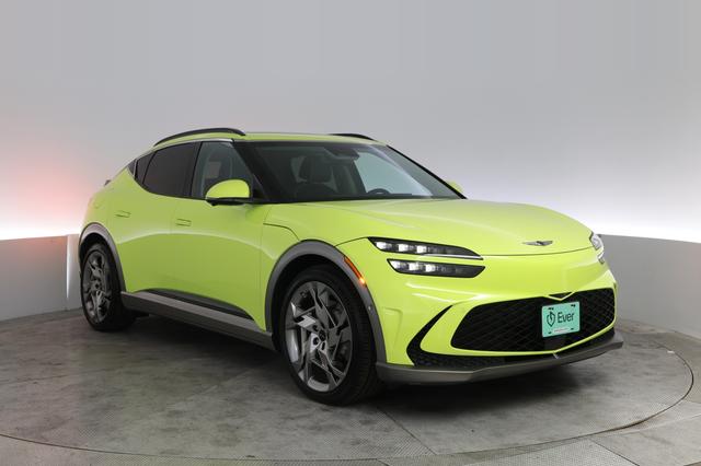 2023 Genesis GV60 — photo 10 of 25