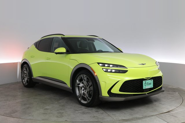 2023 Genesis GV60 — photo 10 of 25