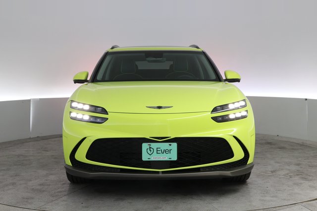 2023 Genesis GV60 — photo 9 of 25